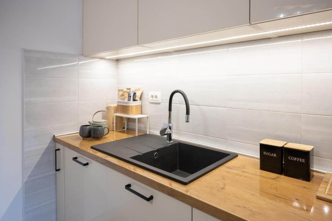 Hedonist Apartment 希贝尼克 外观 照片