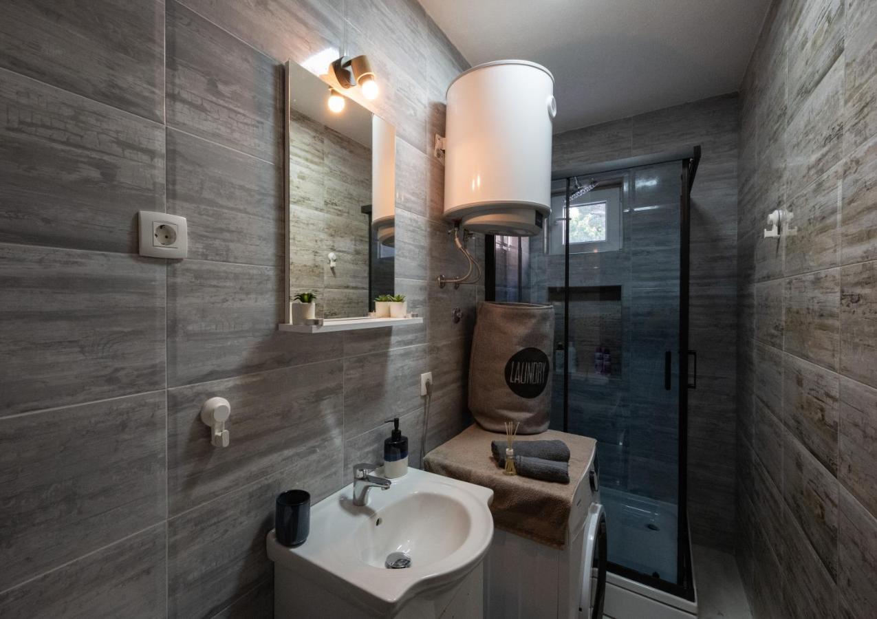Hedonist Apartment 希贝尼克 外观 照片